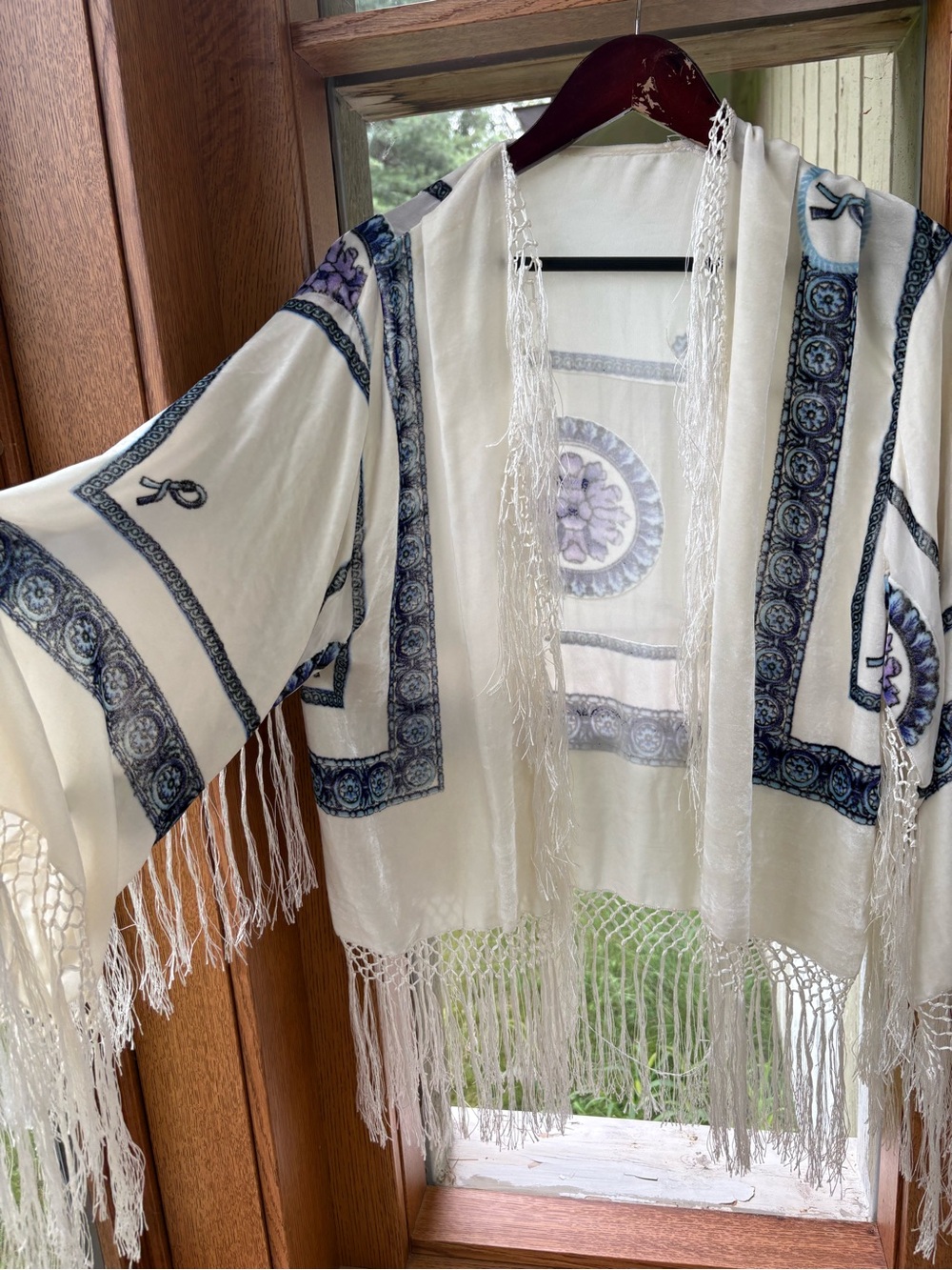 Vintage Velvet Fringed Ivory and Blue Printed Kimono Cardigan Boho XL
